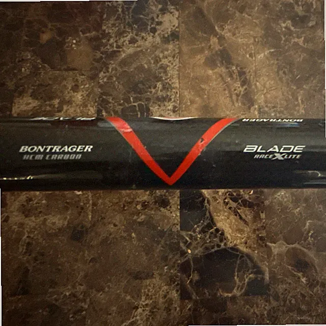 Bontrager Blade Race X Lite Carbon Drop Bar Handlebar 420mm 31.8mm Black Red